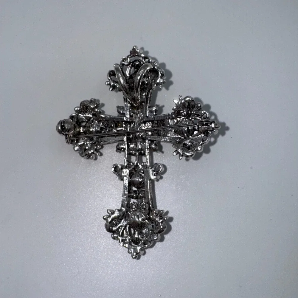 VTG Filigree Cross Brooch Pin Aurora Borealis Rhinestone Silver Tone‎ Religious